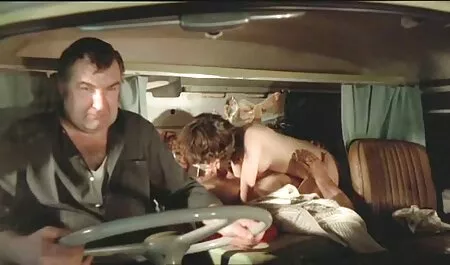 La femme regarda les doigts bon film porno français un membre de L'européen dans un hôtel