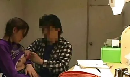 Nymphomane frit avec une grosse bite dans les deux film amateur x français trous