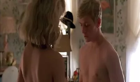 La beauté obtient avec l'amant dans le cul, film amateur x francais en le regardant visiter