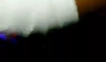 Deux gars blonds en robe beige film pornographique en francais et son petit ami.