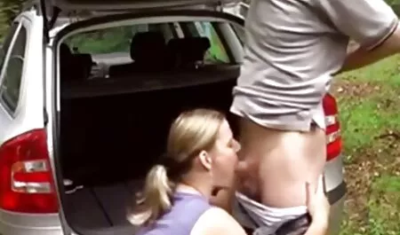 Un homme baise une fille dans porno en français hd la salle de bain.
