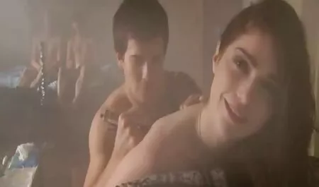 La blonde effrayée de 10 ans devant la poitrine film complet en francais porno gratuit de la caméra en parfaite forme