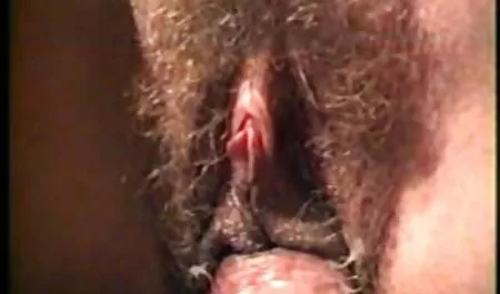 Brunette se mange dans le vagin avec un gros francais porno streaming gode masturbation.
