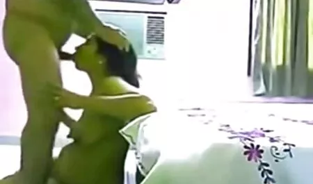 Les filles en pantalon se battent pour que les hommes se porn streaming fr masturbent le vagin et la baisent au lit.