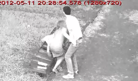 L'homme se masturbe avec sa grosse film xxl francais gratuit bite et voit la large fille arrêter le gode En Manta.