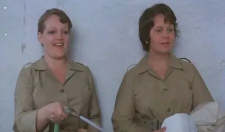 M. de sperme dans la bouche. grande film français x gratuit beauté avec des yeux peints après avoir sucé et masturbé.