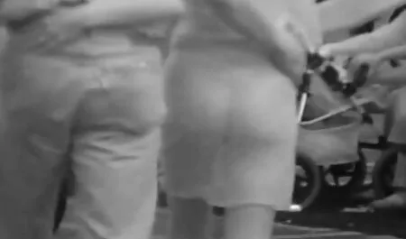 Les passagers ont film pornographique complet vf un chauffeur de bus dans la voiture dans le vagin.