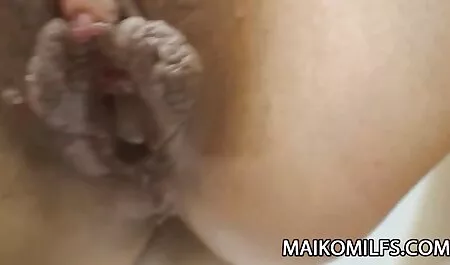 Une jolie jeune fille suce sex film porno francais une grosse bite dans une chambre ensoleillée
