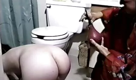 Rocker aux cheveux longs mangeant une mère seule dans video film porno francais une crevasse dans le tapis