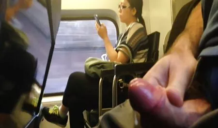 Homme baise une film porno francais hd femme noire dans la bouche avec une grosse bite.