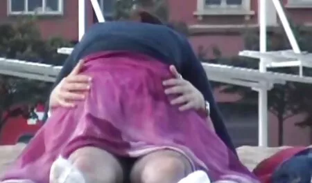 Maman s'est fait baiser par porno fr gratuit un mec qui chie dans sa chatte.