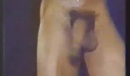 Un homme film de sex gratuit francais avec un gros pénis baisée la jeune beauté