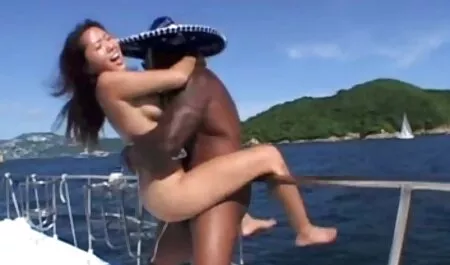 Un ami blanc mange une fille voir film porno français noire dans le gros cul