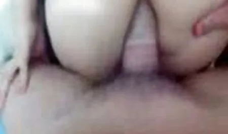 Athlètes en vêtements serrés film porno complet francais streaming à la salle de gym.