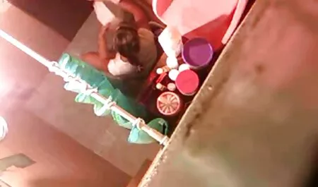Masturbation de jeunes filles Britanniques tout en xxx français gratuit regardant un film